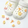 Zapatos Croc 2025 Accesorios Sencillos Ins Corazón Girly Zapatos Croc Hebillas de Zapatos Lindas de Gama Alta Versátiles Flores para Zapatos
