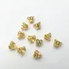 100 Piezas/Paquete Metal Flor Forma Pequeña Flor de Cinco Hojas Base Accesorios para Aretes Accesorios para Joyería DIY
