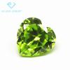 Fábrica atacado em forma de coração maçã verde zircão pedra nua fundo pontiagudo amor em forma de coração fruta verde branco pedra anel CZ broca