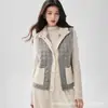 Chaqueta de algodón de cuello alto con bolsillos, sin mangas, nueva colección otoño/invierno 2026 para mujer, abotonada, versátil, cachemira, adelgazante, chaleco de punto en capas