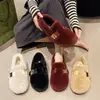 Zapatos planos de peluche para mujer sin cordones, nuevos mocasines cálidos de felpa de cobertura total para exteriores, más pantuflas de algodón 2026 para otoño e invierno