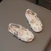 Sapatos de Couro para Meninas, Sandálias Pretas, Sandálias Estilo Britânico, Sapatos de Performance Princesa Europeus e Americanos, Novos Produtos de Outono, Sapatos Externos Macios para Bebês, Sapatos da Moda