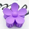 Presilha de cabelo com flor fosca para prender o cabelo na parte de trás da cabeça, para rabo de cavalo, com bola na ponta, estilo sofisticado, presilha de tubarão para atacado
