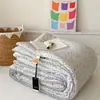 Manta de algodón tejida con patrón de nubes de grado A para otoño e invierno, adecuada para camas individuales o dobles, lavable a máquina, suave y cómoda para dormir, engrosada para abrigar, e ideal para primavera, otoño e invierno