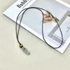 Colar com Pingente de Flor de Metal Prata Estilo Minimalista Ins, Corrente para Suéter Vintage de Nicho, Corrente para Suéter Versátil de Alta Qualidade