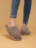 Nuevas pantuflas peludas de otoño e invierno transfronterizas para uso en casa, silenciosas, cálidas, pantuflas de algodón de moda europea y americana para mujer, venta al por mayor