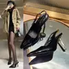 Tacones Altos Negros Puntiagudos Tacones de Aguja Estilo Nuevo Primavera 2025 Sandalias de Punta Cerrada para Mujer de Charol Sexy de Gama Alta