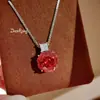 Colar Octogonal Milênio Rosa Seco Corte Gelo Azul Pingente Rosa Vermelho Diamante de Alto Carbono Brincos Coloridos Anel de Pedra Preciosa para Mulheres