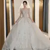 Vestido de Novia Estilo Francés 2026 Nuevo Modelo para Novias Petite, Textura de Alta Gama, Artesanía Súper Elaborada, Lujoso Tren Largo