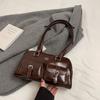 Bolsa pequena de alta qualidade feminina 2024 nova outono e inverno all-match bolsa de um ombro axila bolsa de trabalho viajante bolsa de travesseiro portátil