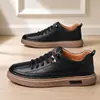 Zapatillas de hombre de cuero vintage desgastado, zapatos casuales de cuero elásticos sin cordones, zapatos de hombre con suela gruesa antideslizante, venta al por mayor de fábrica
