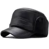 Gorro de invierno para hombre, forrado de forro polar para abrigar, protector de orejas, gorro de algodón, gorro de piel, adecuado para hombres de mediana edad y ancianos, gorro plano engrosado para clima frío