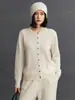 Caxemira Feminino Gola Redonda Solto Casual Simples Versátil Estilo Preguiçoso Cardigã Tricotado Outono e Inverno Novo Casaco Delicado