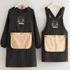 Avental de Desenho Animado Fashion para Cozinha, Uso Doméstico, Estampado com Texto, Adequado para Buffets e Trabalho, Pode Ser Usado para Secar as Mãos, Roupa de Trabalho Respirável e Resistente a Manchas