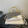 Bolsa transversal de PU patchwork, transfronteiriça, de alta qualidade, grande capacidade, nova tendência 2026, leve e luxuosa, adequada para o trajeto e trabalho, pode ser carregada como bolsa de mão ou bolsa de ombro