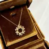 Pingente de Guirlanda de Natal em Prata de Lei S925 com Granada Natural e Diamantes Completos Colar em Formato O Corrente para Clavícula Feminina Luxo Acessível Atmosfera