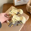 Zapatos Deportivos de Malla para Niños Modelo Nuevo Primavera 2026 Zapatos de Entrenamiento Transpirables para Niñas Zapatos Casuales Antideslizantes para Niños Versión Coreana