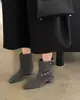 Botas Western Chuyuji retrô de bico quadrado para aumentar a altura, para mulheres baixinhas, outono e inverno, com tiras de fivela, alongamento das pernas, botas curtas versáteis e estilosas