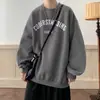 Moletom Gola Redonda Masculino Novo Outono Veludo Estampado com Letras Casual Top Estilo Hong Kong Versátil Solto Pulôver Jaqueta