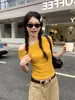 Algodón Arrugado] Camiseta Amarilla de Hombro Caído Manga Corta para Mujer Verano Nueva Ajustada Camiseta Base Interior Hombro Top Único