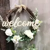 Nueva decoración de corona transfronteriza con accesorios de logotipo de letra 'hello' calada, letrero de madera, colgante de madera de bienvenida