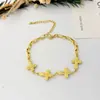 Collar de Flor de Acero Inoxidable Europeo y Americano Transfronterizo Set de Joyería de Flor de Nicho de Alta Gama Pulsera de Acero de Titanio 18K para Mujer