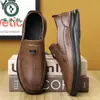 Novos sapatos casuais de couro genuíno Woodpecker para homens, couro macio, sola macia, antiderrapante, respirável, versáteis sapatos de negócios para dirigir