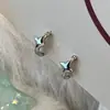 Pendientes de Estrella Estilo Coreano para Mujer, Pequeños y Mini, Pendientes de Estrella de Cuatro Puntas Que No Necesitan Quitarse al Dormir, Adecuados para el Trabajo Diario y los Viajes