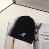 Gorro de Lana para Mujer Invierno Cálido Gorro para Hombre y Mujer Combinación Versátil Simple Bordado Color Sólido Gorro Pulóver Gorro de Punto Gorro para el Frío Moderno