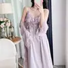 Conjunto de dos piezas de camisón largo y bata, camisola de seda helada con copas en el pecho, bata exterior sexy de encaje, ropa para el hogar, camisón popular