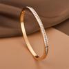 Venta caliente transfronteriza Pulsera de acero de titanio de lujo para mujer con diseño de nicho con incrustaciones de diamantes, pulsera estrellada que no se decolora, joyería