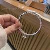 Pulsera de Campanas Giratorias para Mujer, Pulsera de Moda Simple, Möbius Push-Pull con Tamaño Ajustable, Regalo para Niñas, Venta al por Mayor
