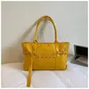 Bolso tote de color liso de gran capacidad estilo coreano para mujer, nuevo bolso de hombro para moto de verano 2026, simple y elegante