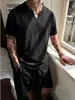 Camiseta casual y relajada de manga corta para hombre, colección de verano 2026, fresca y transpirable, con cuello en V pequeño y corte holgado