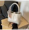Bolso retro portátil de cesta de verduras para mujer 2024 nuevo popular popular bolso de mensajero moderno para combinar con todo bolso de hombro para ir al trabajo