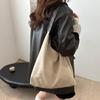 Bolso vintage informal de gran capacidad para mujer, bolso de mano de ante para otoño e invierno 2024, bolso de hombro sencillo de nicho.