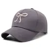 Gorra de Béisbol Bordada con Lazo Nueva para Mujer Primavera y Otoño Estilo Coreano para Hombre al Aire Libre Moda Protector Solar Casual Más Fácil de Combinar Gorra de Pato