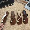 Nuevas Chanclas Metálicas Casuales de Diseño con Estilo Francés, Cómodas y Elegantes, Set Rojo, Moda de Verano 2026