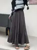 Elegante saia plissada de cintura alta estilo retrô para mulheres, novo estilo para o início do outono de 2026, saia plissada de corte A que afina a silhueta e é estilosa, com barra larga