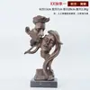 Artesanato decorativo criativo estilo europeu, decoração de casa abraçando e beijando, presentes de casamento para recém-casados e melhores amigos, decorações para sala de estar