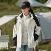 Chaqueta Exterior Tres en Uno a Prueba de Viento e Impermeable para Mujer, Estilo Pareja, Chaqueta de Montañismo Fina de Una Sola Capa para Hombre, Venta al por Mayor