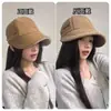 Chapéu de Pelúcia Liso Bico de Pato Estilo Lusi para Mulheres, Novo Modelo de Inverno, Quente, Cobre-Rosto, Afina o Rosto, Uso Dupla Face