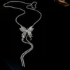 Collar de Mariposa Tridimensional de Lujo Ligero para Mujer Diseño de Nicho Cadena para Clavícula Larga Ajustable con Borla Larga Accesorios de Alta Gama