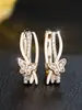 Brincos Borboleta Vazados de Camada Dupla com Diamantes, Brincos de Barra Vertical Rosa Dourado Cheios de Diamantes, Brincos Estilo Doce para Meninas, Fonte de Suprimento