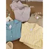 Pijama a rayas de bloques de color estilo coreano para mujer, conjunto de manga larga para primavera y otoño, ropa de estar de algodón nube, adecuado para usar en el exterior, venta al por mayor para ventas transfronterizas
