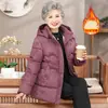 Chaqueta acolchada de algodón engrosada para mujeres de mediana edad y mayores, abrigo de invierno moderno para abuelas, ropa acolchada de algodón elegante para mujeres mayores, y chaqueta acolchada de algodón rellena de plumón para madres