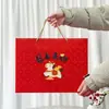 Bolsa de Regalo para Empaque de Festival de Primavera Año Nuevo 2026 Año del Caballo, La Riqueza Viene Pronto Bolsa de Regalo de Dibujos Animados Bolso de Mano de Tarjeta Blanca Creativa de Año Nuevo