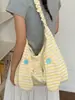 Bolso de Rayas de Gran Capacidad de Estilo Relajado de Alto Valor para Mujer 2026 Verano Nuevo Bolso Tote Ligero para Viajes Diarios Bolso de Hombro