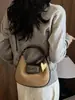 Bolso Pequeño Vintage de Lujo Ligero para Mujer Modelo Nuevo 2026 Bolso de Mano de Media Luna Bolso Cruzado para Viajes Diarios Bolso de Hombro Único Bolso de Axila Bolso Dumpling