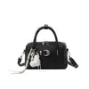 Elegante y sencilla bolsa Boston de mano para mujer, nueva y versátil bolsa con almohadilla para el hombro, bolso cruzado de gran capacidad para el día a día